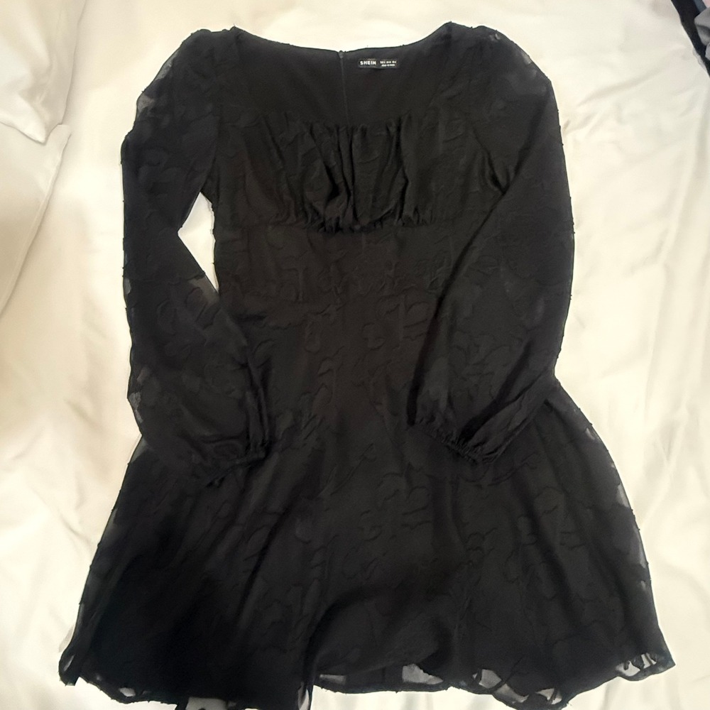 SHEIN Black Burnout Floral Mini Dress Long Sleeve Square Neck Size S Telemundo‎